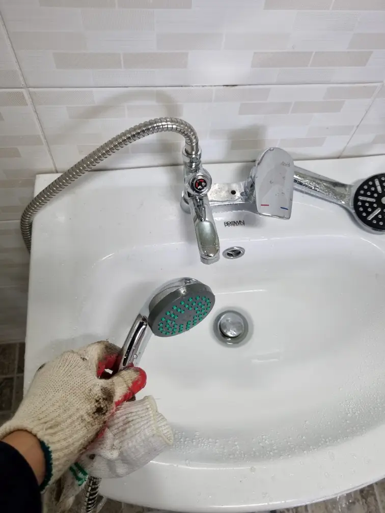 샤워겸용 수전 교체 10